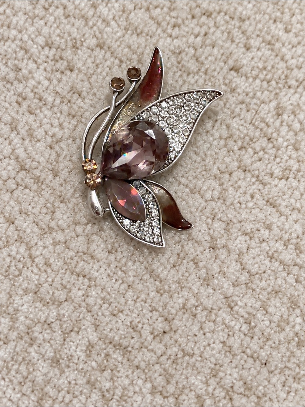 Sparkling Butterfly Brooch Smoky Pink Crystal Rhinestone Silver Tone
